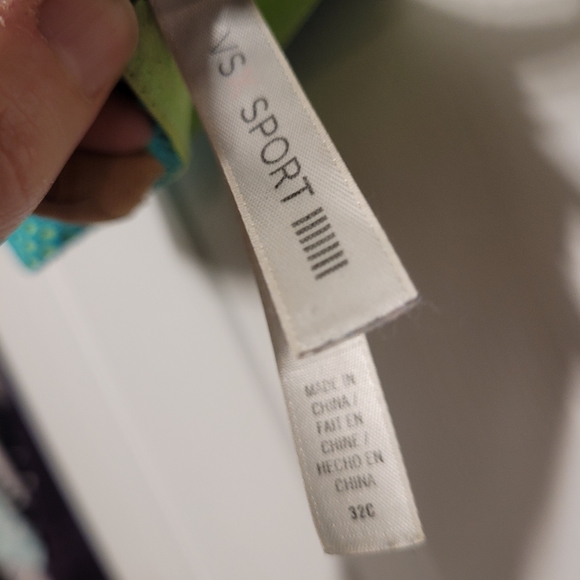 Victoria's Secret Sport Bra - Picture 3 of 3